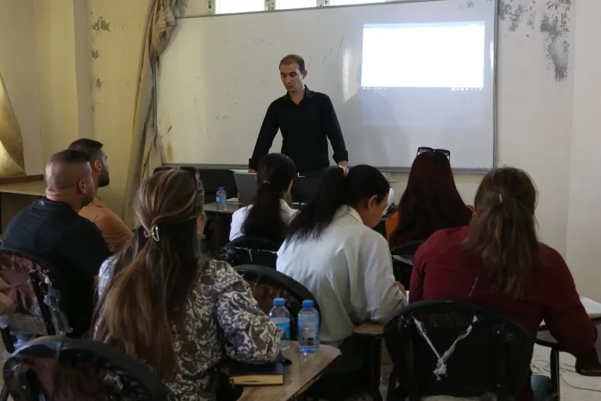 200 من أعضاء مؤسسات الإدارة الذاتية يستأنفون تعليمهم الجامعي في كوباني