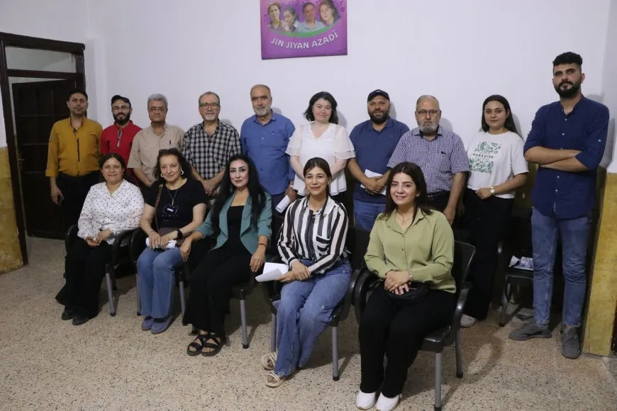 محاضرة لشرح الآثار السلبية للدولة القومية وطرح بديلها المتمثل بالأمة الديمقراطية