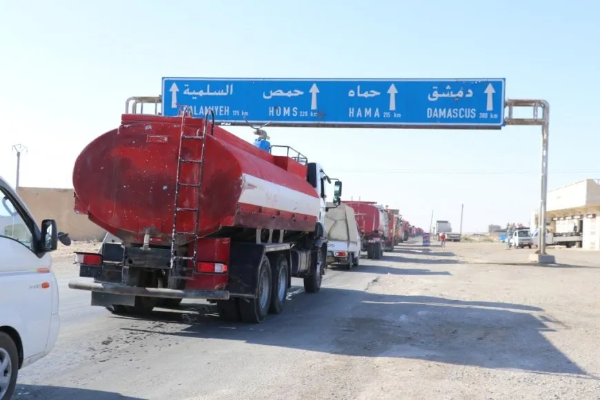 قافلة دعم من الإدارة الذاتية للمساعدة في إخماد حرائق الساحل