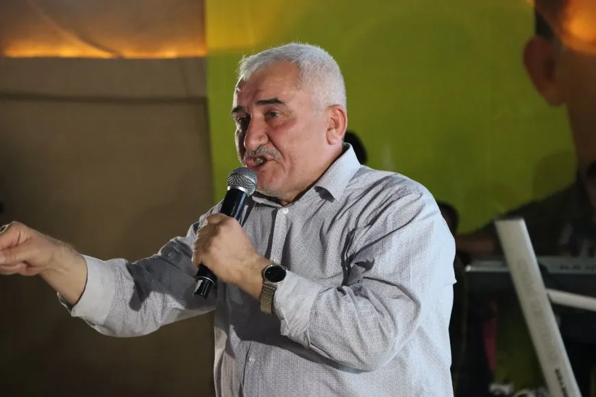 احتفاء شعبي برسالة القائد عبد الله أوجلان المصوّرة