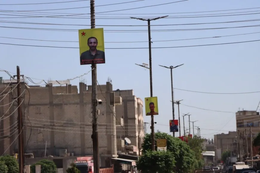 تزيين شوارع كوباني بمناسبة ذكرى ثورة ١٩ تموز