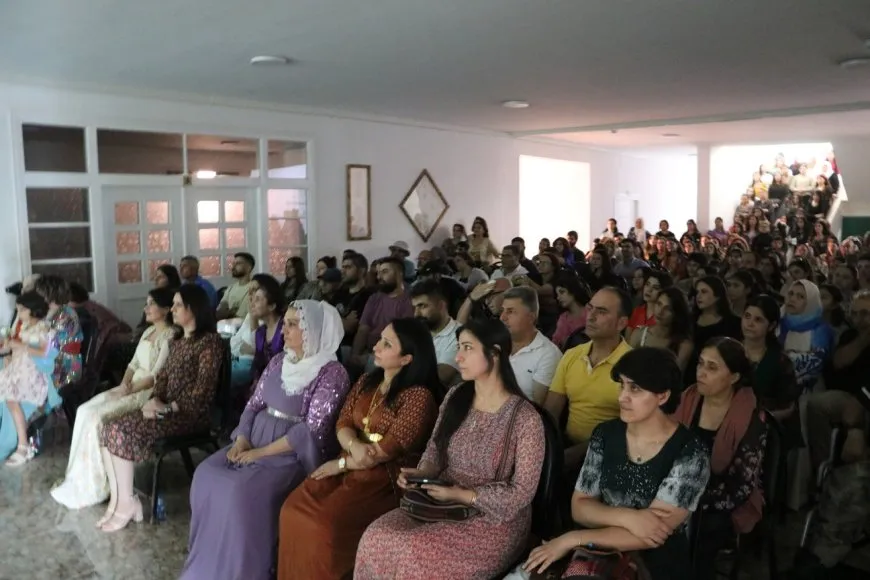 المعهد العالي للفنون للهلال الذهبي يكرّم طالباته عبر حفلة فنية
