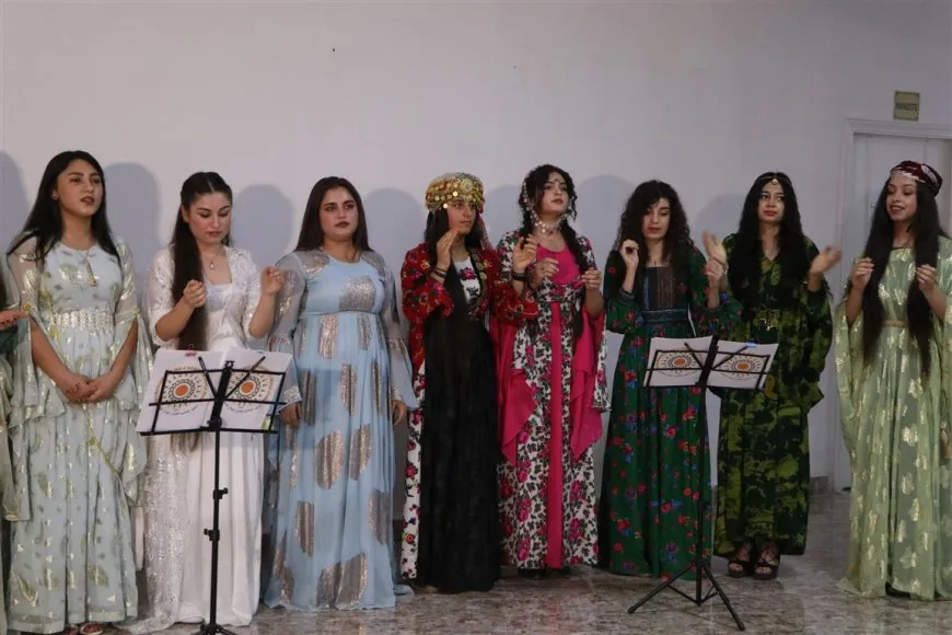 "خريجات المعهد سيكنّ ركيزة لتغيير وتطوير الثقافة والفن في روج آفا"