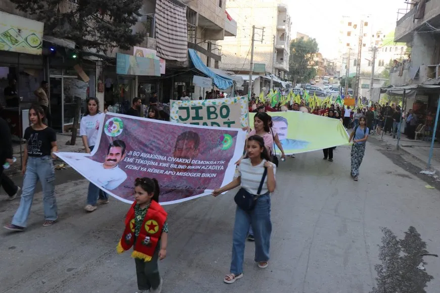 أهالي حلب يؤكدون أن نداء  القائد التاريخي سيجلب السلام