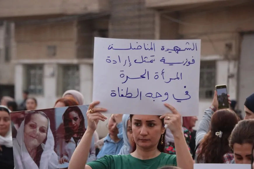 مظاهرة نسائية في قامشلو تندد بالمجازر ضد الدروز في السويداء