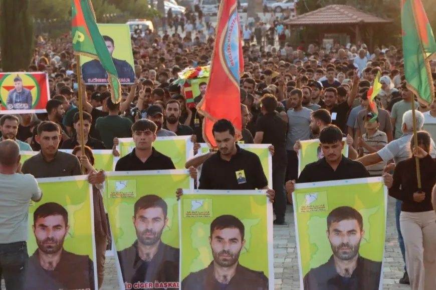تشييع جثمان الشهيد جكر بوشكال إلى مثواه الأخير في كوباني