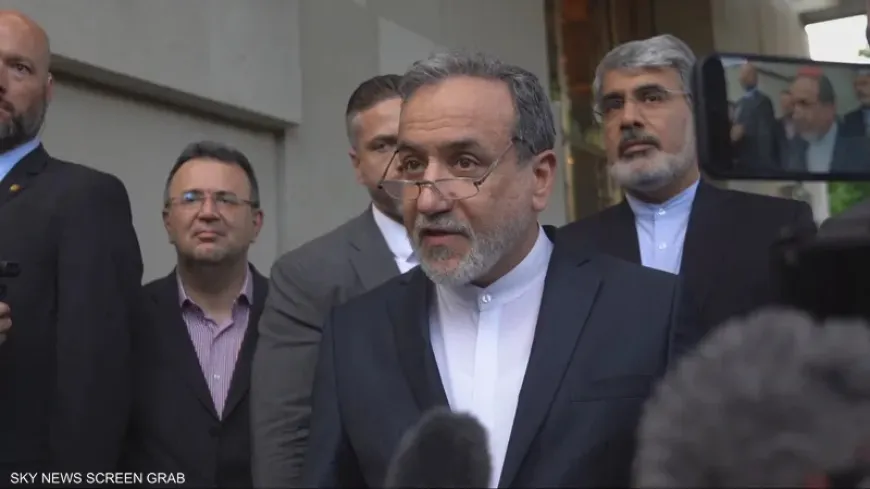 وكالة: إيران قد تجري محادثات نووية مع الترويكا الأوروبية