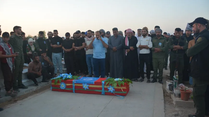 تشييع جثمان الشهيد أحمد الحمدون إلى مثواه الأخير في ديرك
