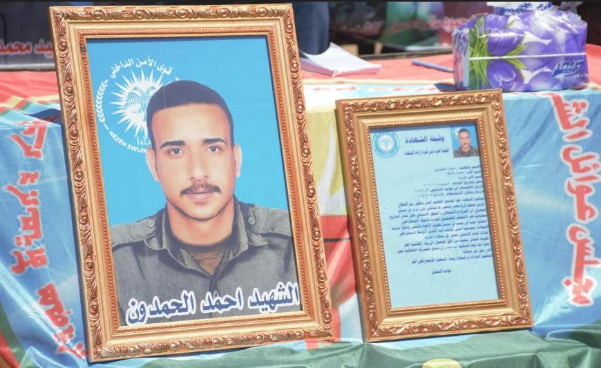 تقديم واجب العزاء لذوي عضو قوى الأمن الداخلي أحمد الحمدون