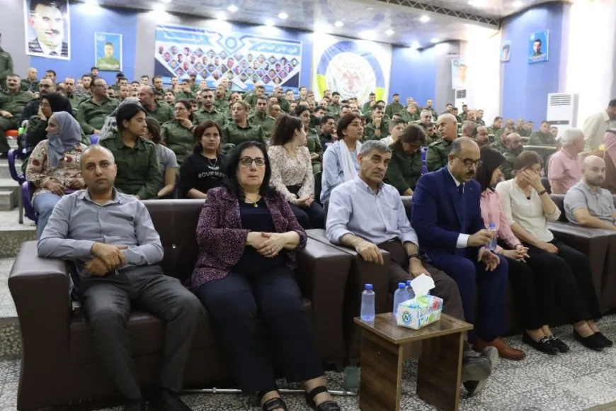 قوى الأمن الداخلي تخرّج الدورة الرابعة للضباط