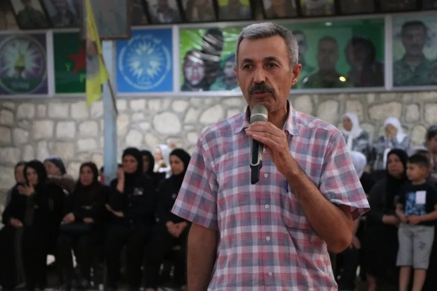 الآلاف من أهالي حلب يشيعون جثمان الشهيد قهرمان بلبل