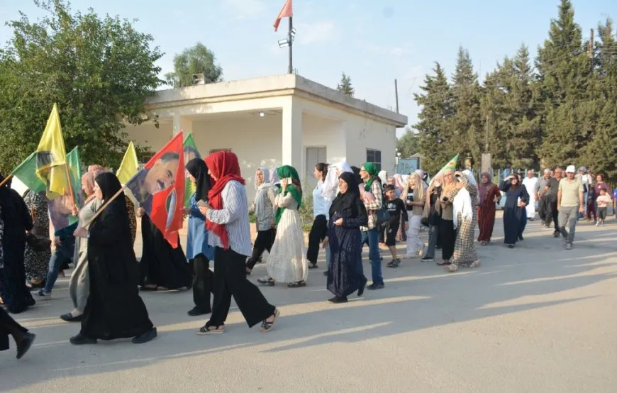 مراسم غيابية لمقاتل قوات الدفاع الشعبي دجوار في ديرك