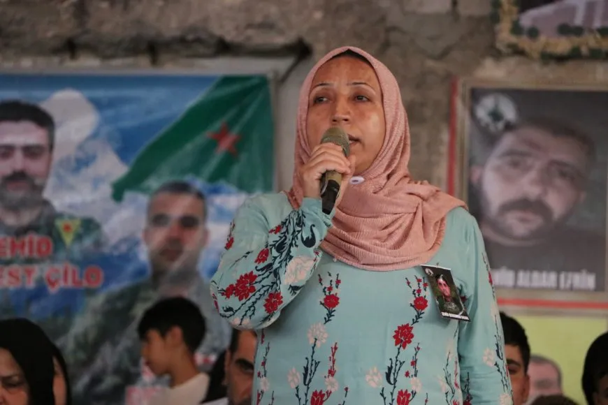 أهالي حلب يقدمون واجب العزاء لذوي الشهيد قهرمان بلبل
