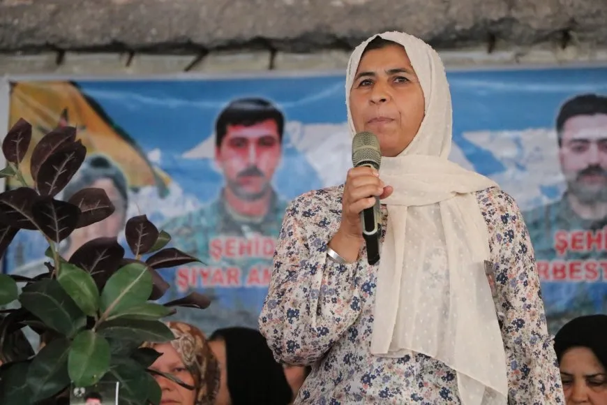 أهالي حلب يقدمون واجب العزاء لذوي الشهيد قهرمان بلبل