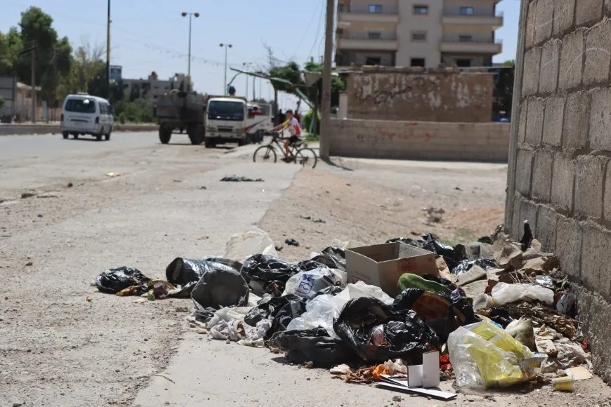 مشكلة القمامة في قامشلو.. إمكانيات محدودة ومسؤولية كبيرة