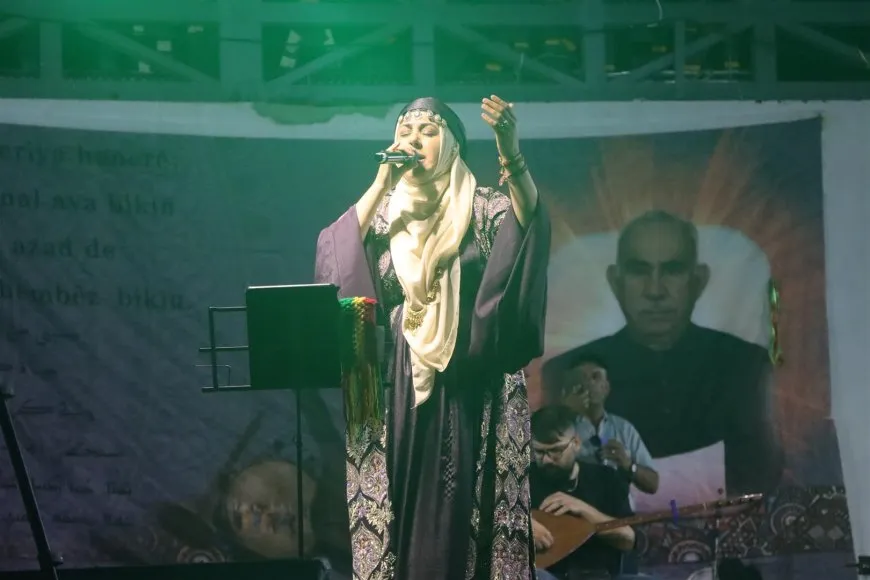 مدينة ديرك تشهد أمسية فنية بمشاركة نخبة من الفنانين
