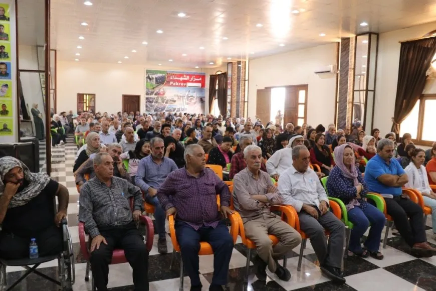 "دمقرطة سوريا ضرورة لإنهاء معاناة السوريين"
