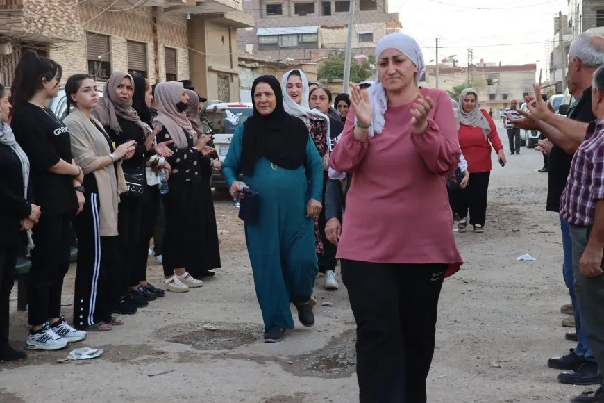 تقديم واجب العزاء لذوي الشهيد عبد السلام حاجي في قامشلو