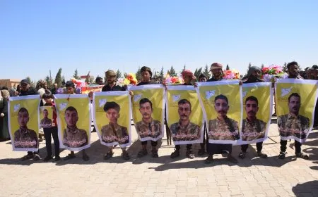 تشييع مهيب لخمسة شهداء من قوات سوريا الديمقراطية في الشدادي