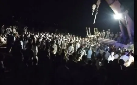 طفل يصارع الموت في قاع بئر بعمق 50 متراً