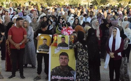 تشييع جثمان مقاتل من قسد في الحسكة