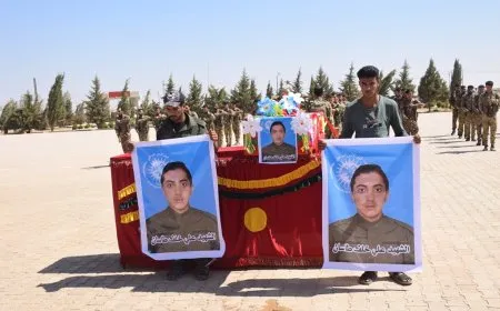 أهالي الشدادي يشيعون جثمان شهيد من قوى الأمن الداخلي