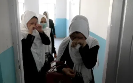 مداهمات على مراكز تعليم اللغات للنساء في أفغانستان وطالبان تأمر بإغلاقها