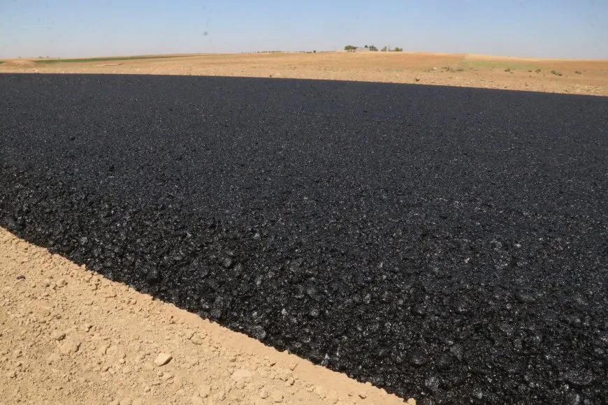 بلدية بلدة في عامودا تبدأ أعمال تعبيد الطرق الواصلة بين القرى