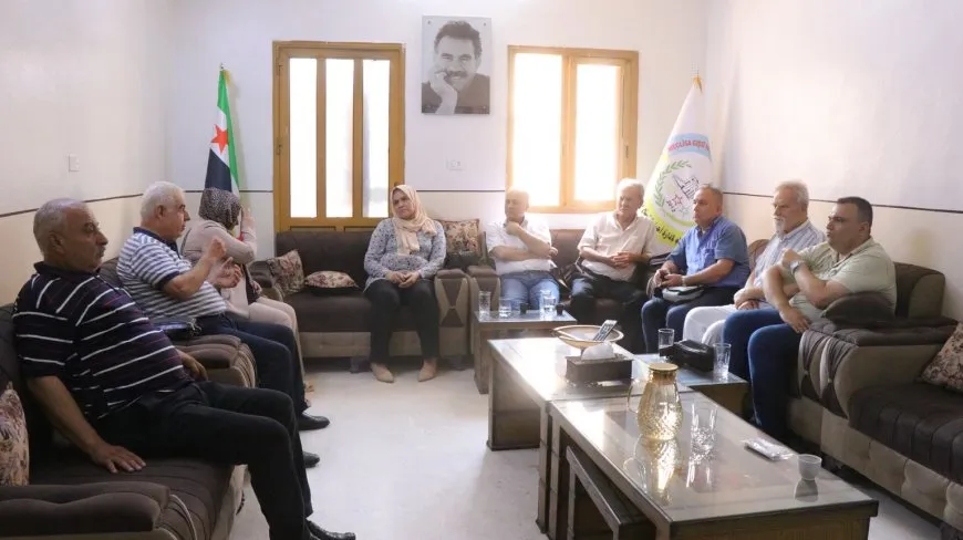 أحزاب سياسية تزور مجالس حيي الأشرفية والشيخ مقصود