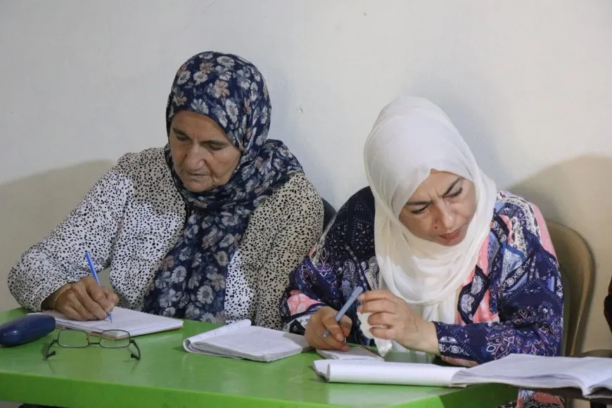 جلسات جماعية مخصصة لقراءة مانيفستو "السلام والمجتمع الديمقراطي" في حلب