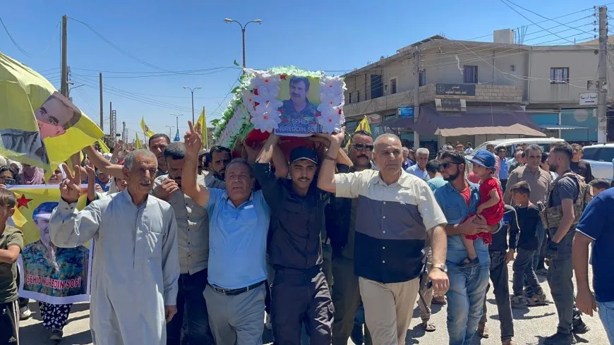توجّه موكب جثمان القيادي الشهيد نورالدين صوفي من تربه سبيه إلى قامشلو