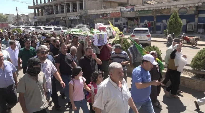 توجّه موكب جثمان القيادي الشهيد نورالدين صوفي من تربه سبيه إلى قامشلو