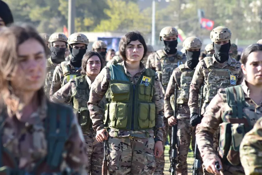 انطلاق مراسم تشييع القيادي نور الدين صوفي بمشاركة جماهيرية واسعة