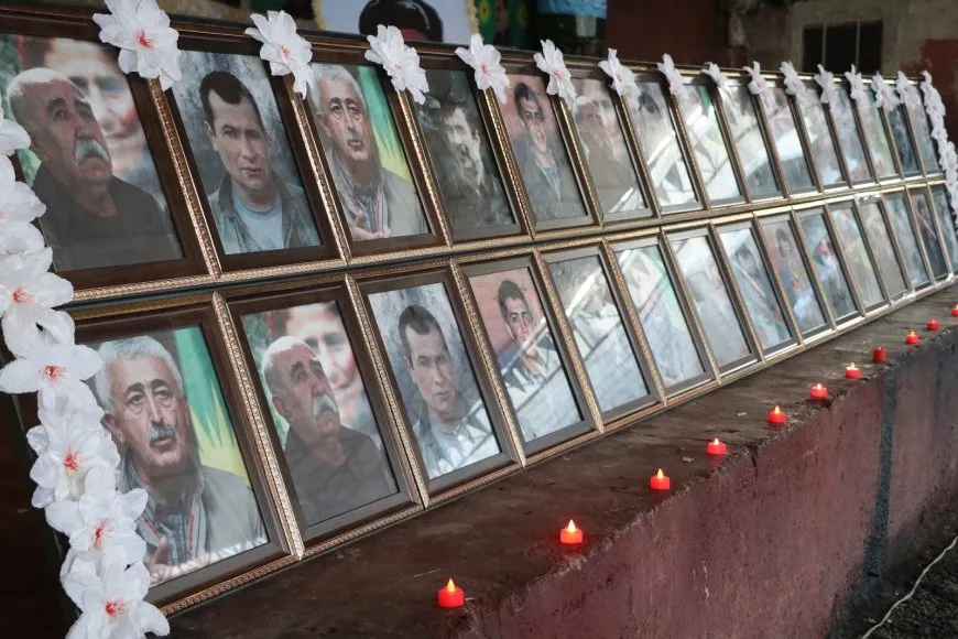 أهالي حلب يقدمون واجب العزاء  لذوي الشهداء نور الدين صوفي وكوجرو أورفا وبختيار كابار