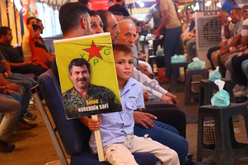 تجديد العهد للقيادي الشهيد نور الدين صوفي خلال مراسم تقديم العزاء