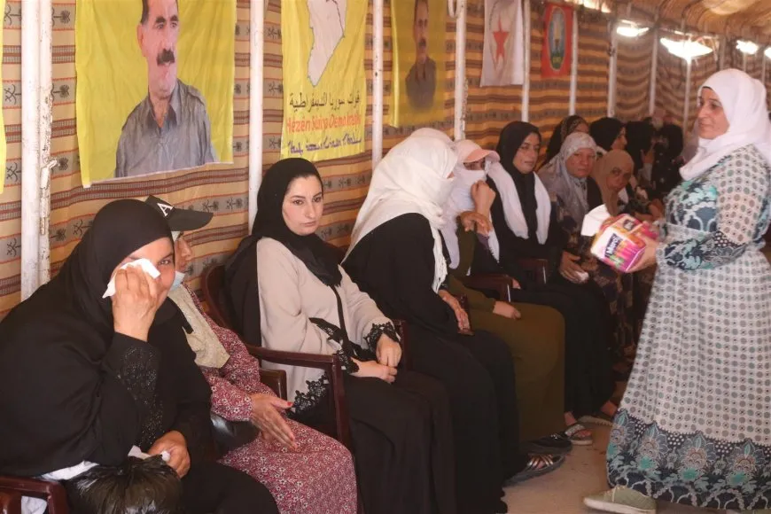 أهالي الهول خلال مراسم عزاء القيادي نور الدين صوفي: أسطورة النضال والمقاومة