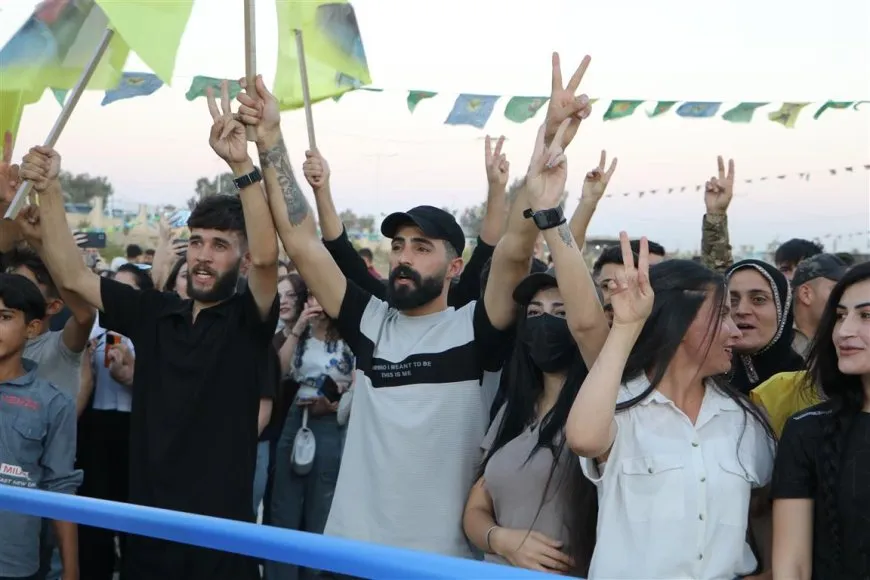 مدن وبلدات شمال شرق سوريا وحلب تحيي ذكرى قفزة 15 من آب باحتفالات جماهيرية