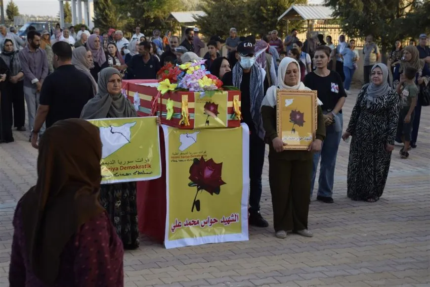 تشييع جثمان مقاتل من قسد في الحسكة
