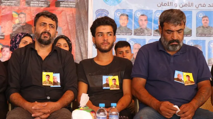 تقديم واجب العزاء لذوي مقاتل من قسد وعضو في قوى الأمن الداخلي بحلب