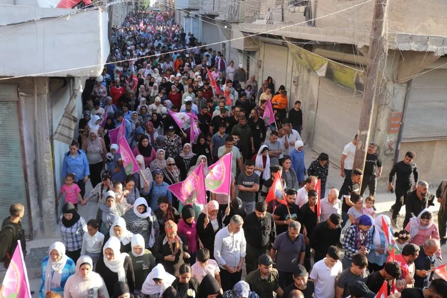 تشييع جثمان مقاتل من قوات تحرير عفرين في حلب