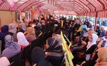 تقديم واجب العزاء لذوي الشهيدة أمينة علي في مقاطعة الرقة