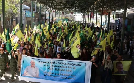 مسيرة في كوباني من أجل الحرية الجسدية للقائد عبد الله أوجلان