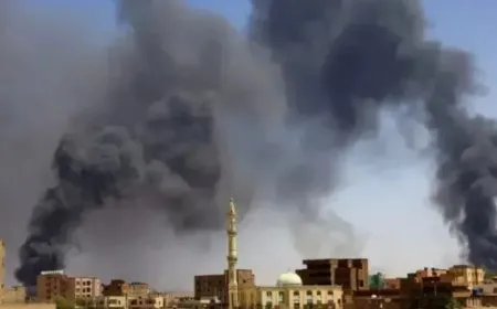 السودان.. غارات على منشآت حيوية ومقتل قائد لقوات الدعم السريع