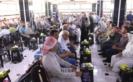 مئات الأهالي يقدمون واجب العزاء لذوي المناضلة شيرين عمر 