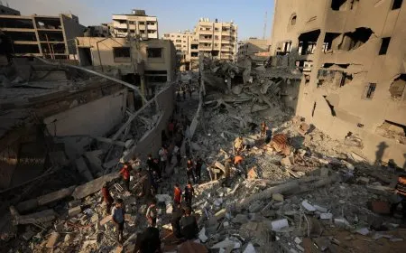 لازاريني: إسرائيل دمرت 10 مبانٍ تابعة للأونروا في غزة خلال 4 أيام