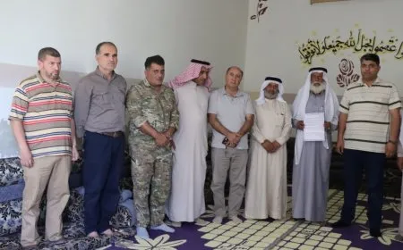 مجلس الأعيان والمجلس الديني في الطبقة يسلّمان رسالة القائد للعشائر