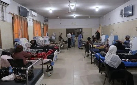 الإدارة الذاتية تقدّم 5 أجهزة جديدة لغسيل الكلى لمشفى الشعب بالحسكة 