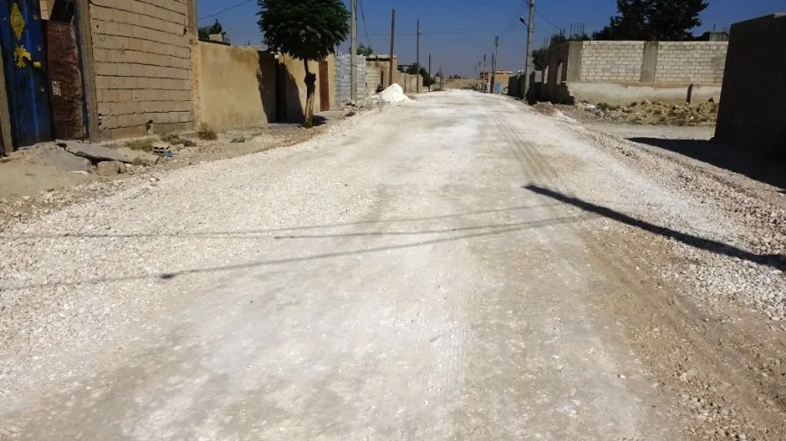 البدء بتأهيل الطرق في مدينة عين عسى وريفها