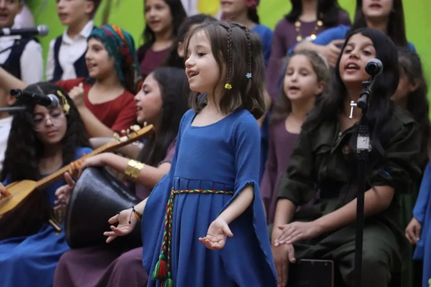مهرجان الطفل العاشر شهد عروضاً فنية لمكونات المنطقة في يومه الثاني