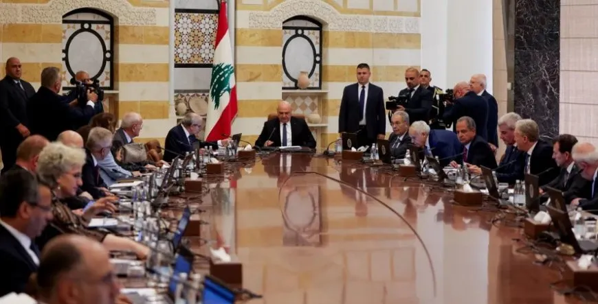 جلسة لمجلس الوزراء في لبنان لمناقشة خطة نزع سلاح حزب الله